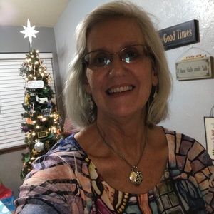 Meet your Posher, Carole